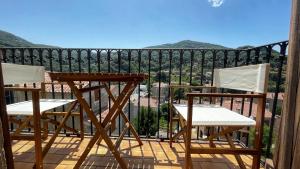 Nespecifikovaný výhled na hory nebo výhled na hory při pohledu z apartmánu + 6 fotografií