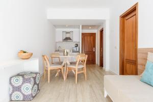 Kuchyň nebo kuchyňský kout v ubytování Hotel Marina