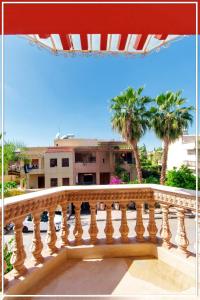 En balkong eller terrass på RIAD TARGA - Marrakech