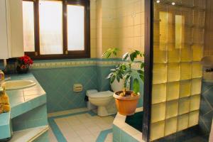 Salle de bains dans l'établissement Encantadora residencia en la mejor zona de la ciudad