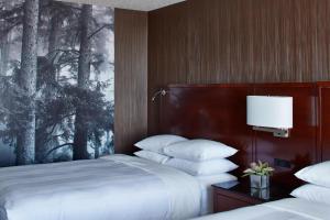 Ένα ή περισσότερα κρεβάτια σε δωμάτιο στο Minneapolis Marriott Southwest +35 φωτογραφίες