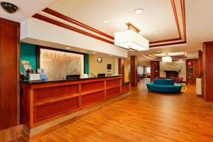 a lobby of a hospital with a waiting room at Fairfield Inn & Suites Portland South/Lake Oswego in Lake Oswego