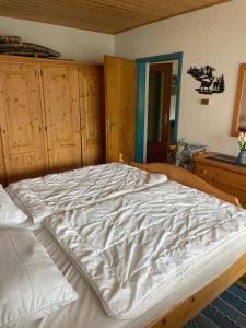 Posteľ alebo postele v izbe v ubytovaní Katarina's cozy bungalov