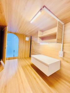 En eller flere senge i et værelse på 07 LUXSTAY CẦN THƠ