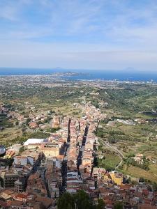 Apgyvendinimo įstaigos La Casa del Mare e della Montagna vaizdas iš viršaus