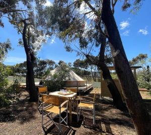 A restaurant or other place to eat at Lavender Glamping