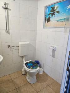 A bathroom at Orehite-Family Hotel ,Food & Pool