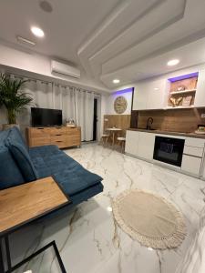 Televisyen dan/atau pusat hiburan di Lux la playa Gradac