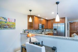 Køkken eller tekøkken på River Club 303 by Alpine Lodging Telluride + 38 billeder