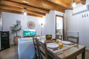 Fotografie z fotogalerie ubytování Ntoukiani House v destinaci Epáno Khoríon + 20 fotografií