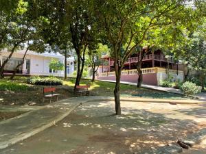 Hòa BìnhにあるThiên Bình Hotelのギャラリーの写真