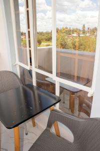 Rõdu või terrass majutusasutuses One bedroom unit with wi-fi & parking