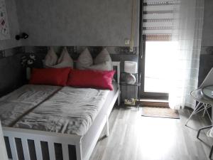 Postel nebo postele na pokoji v ubytování Eva's Home