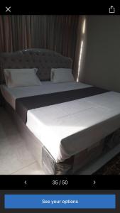 En eller flere senger på et rom på Abbotabad view hotel