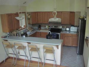 Kitchen o kitchenette sa Wintergreen