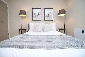 Postel nebo postele na pokoji v ubytování Casablanca 5 - Cardiff Bay - 1 Bed Apartment