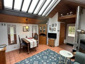 Kuchyň nebo kuchyňský kout v ubytování Landhaus up de Warft - Backhaus