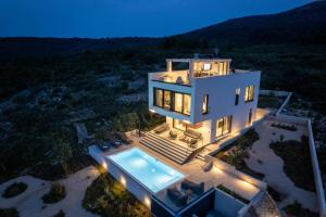 Bazén v ubytování Villa Lapis Hvar nebo v jeho okolí