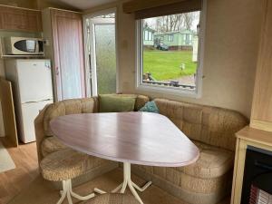Kuchyň nebo kuchyňský kout v ubytování Caravan SK 110