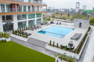 Πισίνα στο ή κοντά στο Signature GH Luxury Apartments Studio-One bed-Two bed