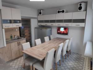 Η κουζίνα ή μικρή κουζίνα στο Big PIETS City House