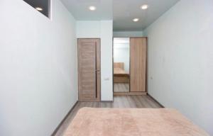 Ένα ή περισσότερα κρεβάτια σε δωμάτιο στο 81. Appartaments in the Center of Yerevan with a balcony