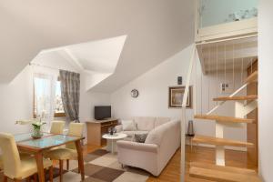 Posezení v ubytování Villa Žnjan - Sea view apartman