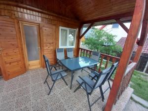 Balkón nebo terasa v ubytování Brigi Apartman