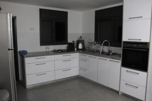 Galeriebild der Unterkunft וילה במעיין in Gid‘ona