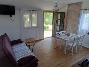 ティスノにあるRobinson house Solineのギャラリーの写真 +10枚の写真