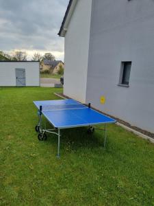 Stolný tenis v ubytovaní Domek pod świerkami - "Apartamenty świerkowe" alebo v jeho okolí