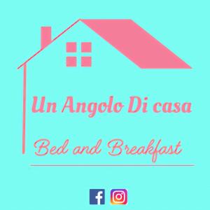 una imagen de una casa con las palabras en el bed and breakfast de la enfermedad de Americoria en Un Angolo di Casa, en SantʼAgata