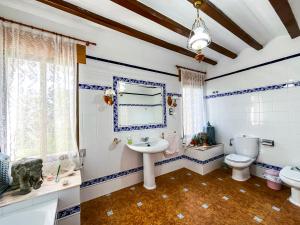 A bathroom at CASA CAPITÁN INDALECIO.