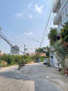 Nakapaligid na neighborhood o ang neighborhood malapit sa apartment