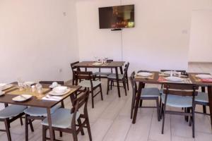 Restaurace v ubytování Serene Stay Guesthouse