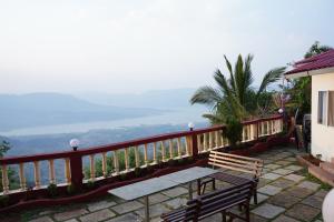 潘奇加尼Sharayu Holidays Valley View的相册照片