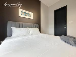 Cama o camas de una habitación en Sunway Velocity Two By Awesomestay