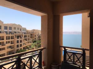 Fotografie z fotogalerie ubytování Apartment at Samarah Resort Dead Sea-D36 v destinaci Sowayma + 14 fotografií