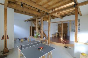 Stolní tenis v ubytování 半芸ハウス nebo okolí + 31 fotografií