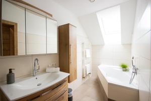 Koupelna v ubytování Appartement Riedingtal