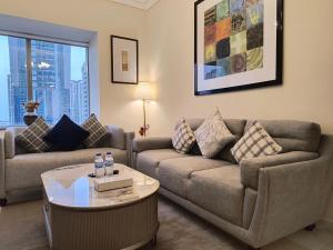 Posezení v ubytování Trinity Holiday Homes - Sheikh Zayed Road Near to Financial Center Metro Station