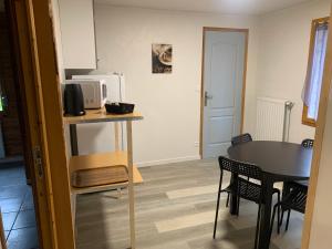 Köök või kööginurk majutusasutuses B&B Chambre le Chant des Oiseaux