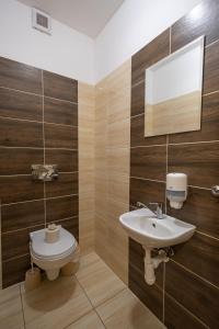 A bathroom at Hotel Toliar