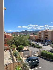 Naturlandskabet i nærheden af lejligheden + 2 billeder