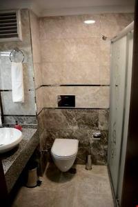 Koupelna v ubytování Hotel Avci