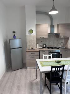 Una cocina o cocineta en la casa di Zoe