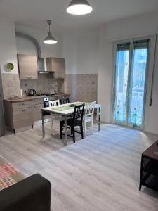 Una cocina o cocineta en la casa di Zoe