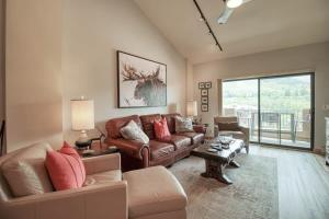 Istumisnurk majutusasutuses Unit 520 - 3br condo with balcony views