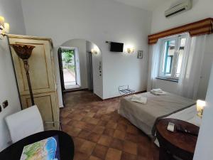 Зображення з фотогалереї помешкання Androsa Apartments в Амальфі +12 фото