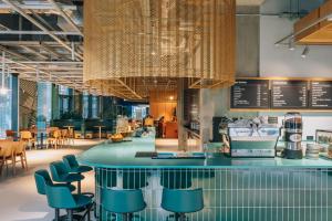 The Social Hub Glasgow餐厅或其他用餐的地方